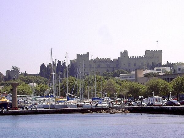 Der Gro�meisterpalast von Rhodos (Blick �ber den Hafen Mandraki)